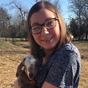 Meet your Posher, Maddie